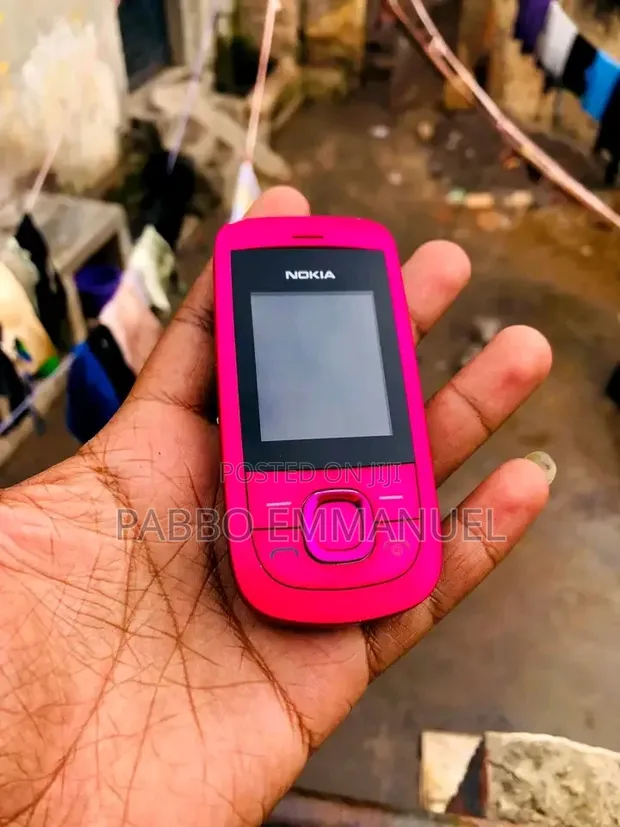 Nokia 2220 slide Red - 1