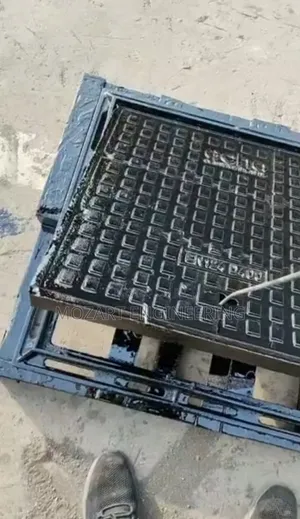 Heavy Duty 700x700mm Manhole Covers (87kg)