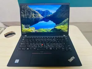 Lenovo ThinkPad X1 Carbon Laptop