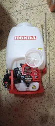 Honda 2-Stroke Snapsack Sprayer - 2