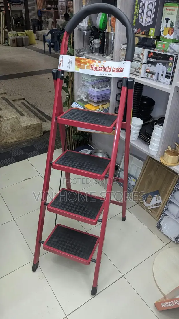 Foldable 4-Step Household Stepladder - 1