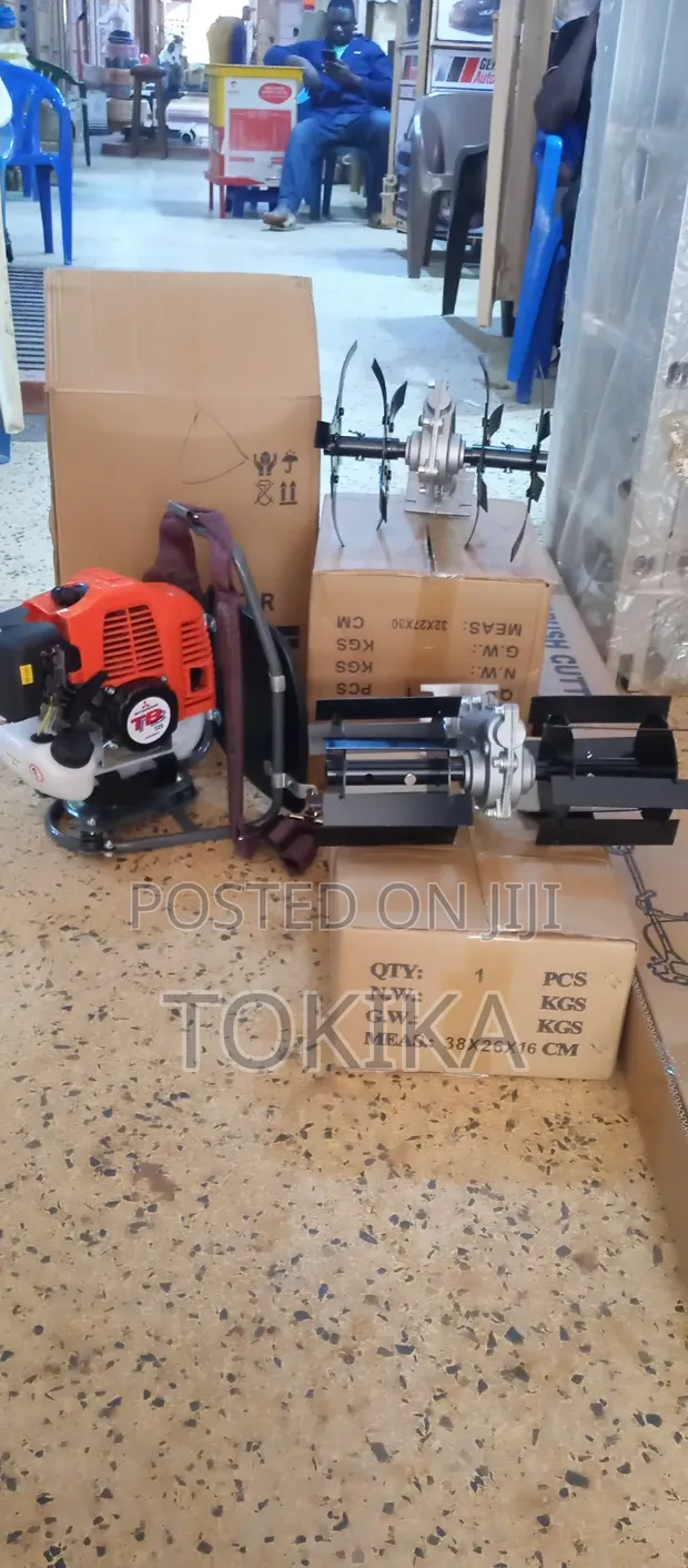 Brand New 2-Stroke Petrol Weeder Machine with Accessories - 1