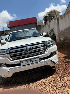 Land Cruiser V8 for Hire - Self Drive