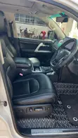 Land Cruiser V8 for Hire - Self Drive - 2