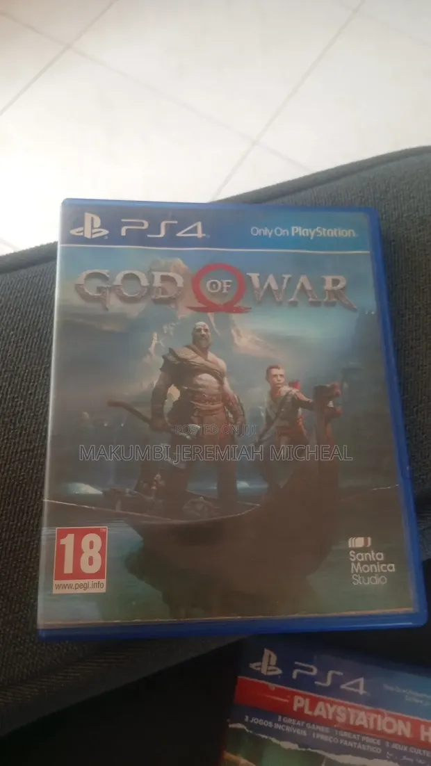 God of War & Uncharted: Nathan Drake Collection (PS4) - 1