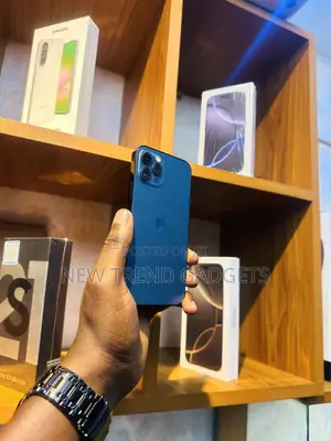Apple iPhone 12 Pro 256GB Blue