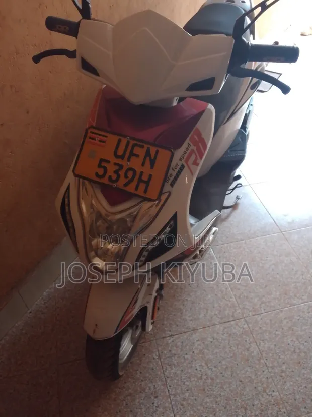 Jincheng JC 125 B 2024 White Scooter - 1