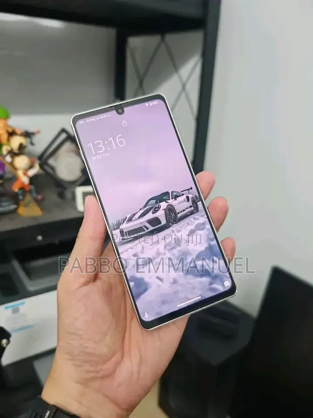Sharp Aquos Zero 6 128GB Silver - 1