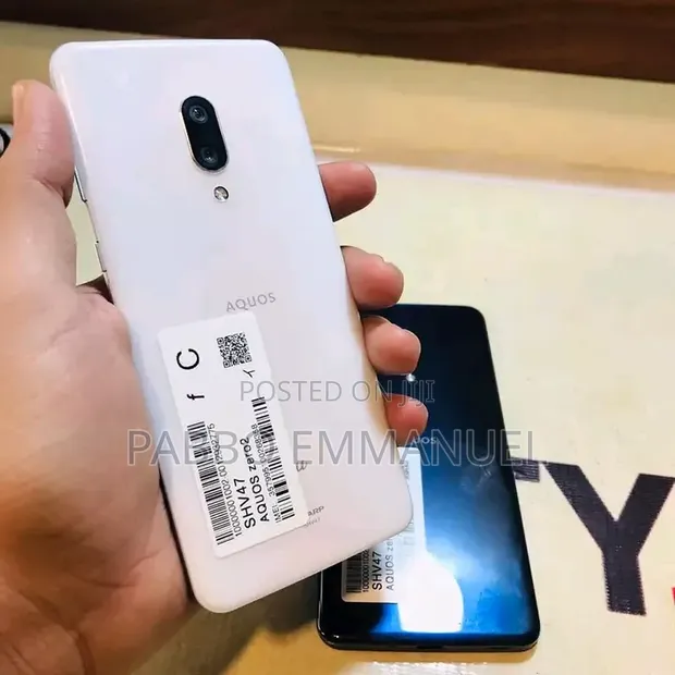 Sharp Aquos Zero 2 256GB White - 1