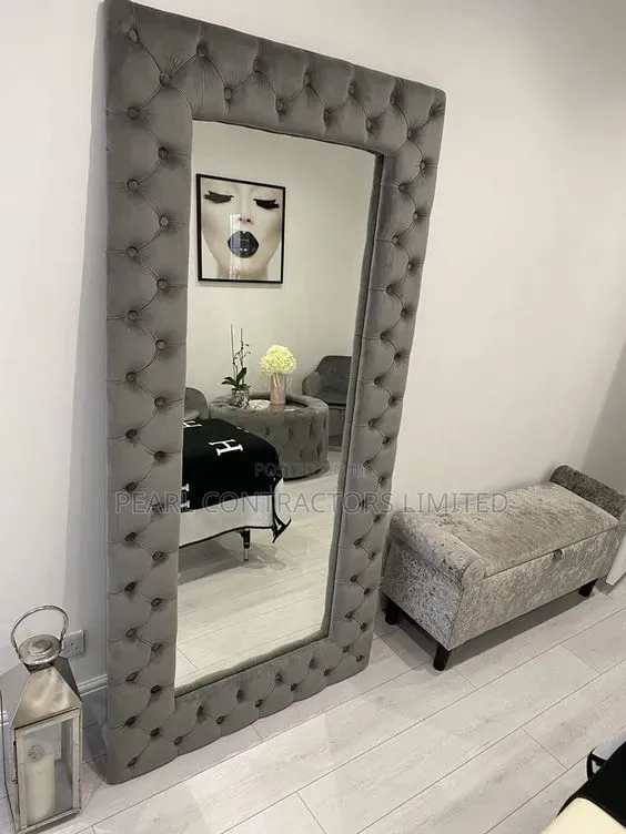 Brand New Chesterfield Panel Dressing Mirror - 1
