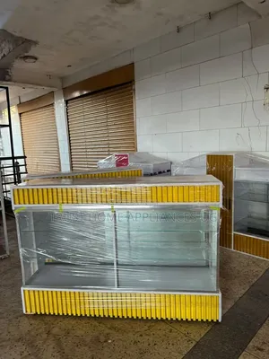 Brand New Yellow 5 Ft 2-in-1 Display Counter