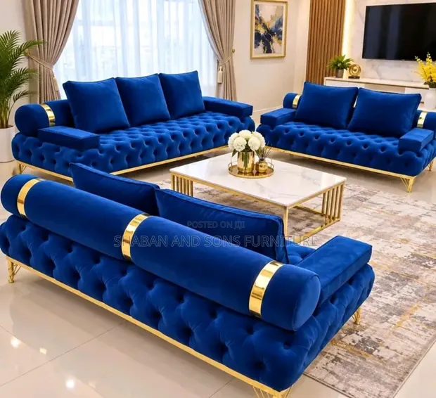 Chestfield Sofa Couch - 1