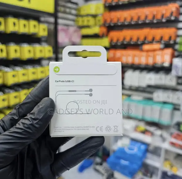 Original Apple EarPods (USB-C, UK Stock) - 1