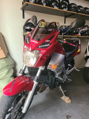 Suzuki GSR 650cc 2018 Red