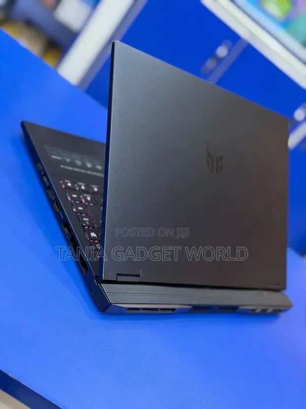 Acer Predator Helios Neo 14 Laptop - 1