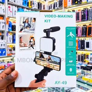 6-in-1 Smartphone Vlogging Kit with Mic & LED Light