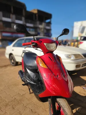 Suzuki Access 125 Scooter 2013 Red