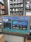 Hisense 43" Full HD Smart TV - 2