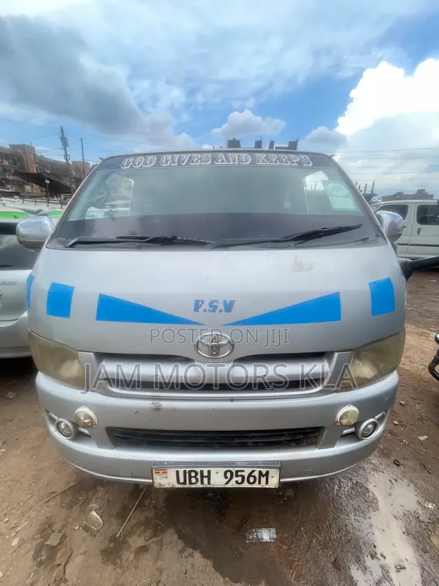 Toyota HiAce 2008 Diesel - 1