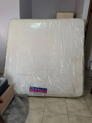 6x6 High Density Mattress - 8 Inch Thick, White