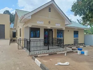 3 Bedroom House with Boys Quarters in Nama, Mukono