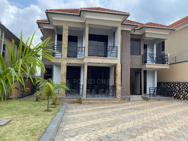 5 Bedroom Executive House for Rent in Ntinda - 1