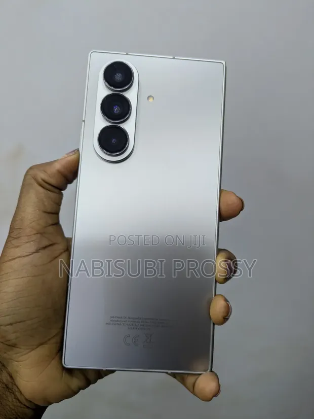 Samsung Galaxy Z Fold7 512GB Silver - 1
