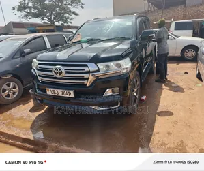 Toyota Land Cruiser V8 2014 Black