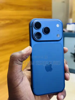 Apple iPhone 17 Pro 256GB Blue