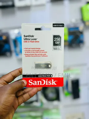 SanDisk Ultra Luxe 256GB USB 3.1 Gen 1 Flash Drive