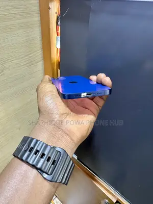 Apple iPhone 12 64GB Blue