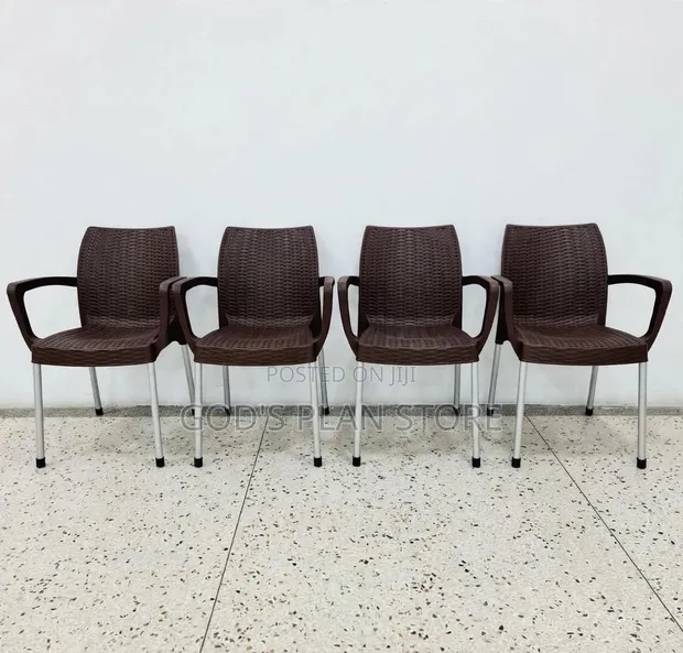 Wicker Design Plastic Chairs (Set of 1) - 1
