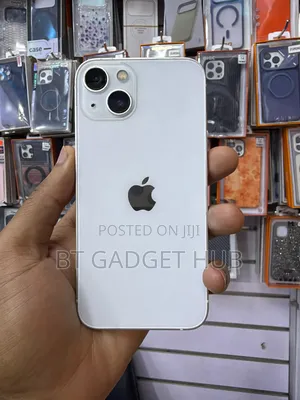 Apple iPhone 13 128GB White
