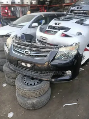 Toyota Corolla Fielder Nosecut