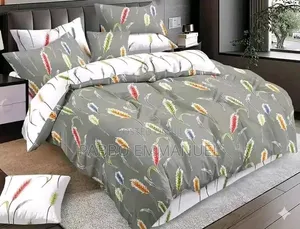Pom-Pom Laced Duvet Cover Set