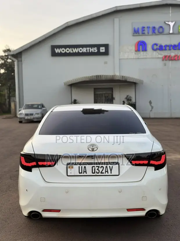 Toyota Mark X 2011 White - 1