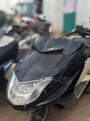 Yamaha Scooter 2010 Brown