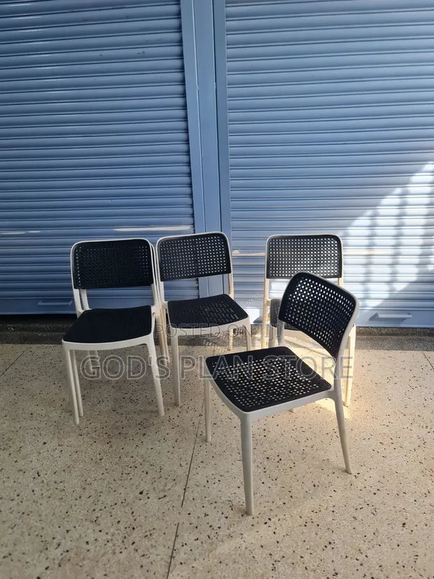 Portable Mesh Back Plastic Chairs - 1