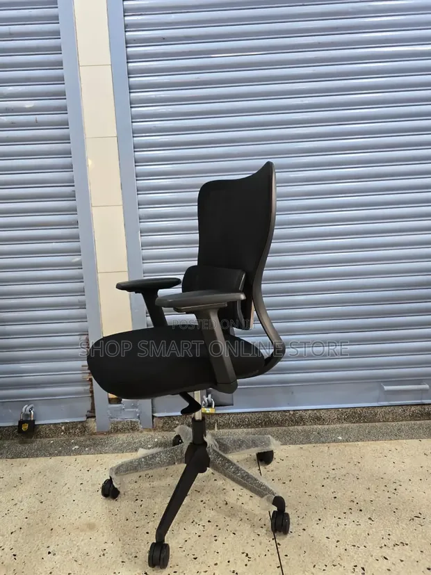 World Industries Mesh Back Reclining Office Chair - Brand New - 1