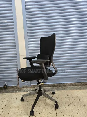 World Industries Mesh Back Reclining Office Chair - Brand New