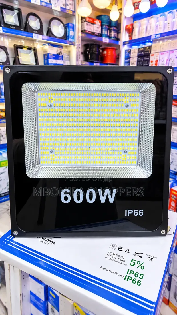600W LED Flood Light, IP66 Waterproof, 120° Beam - 1
