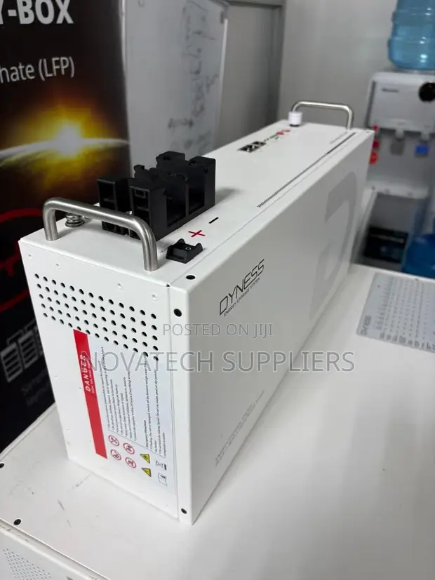 25.6V 100Ah 2.56kWh Lithium Battery - 6000 Cycles, 10 Year Warranty - 1