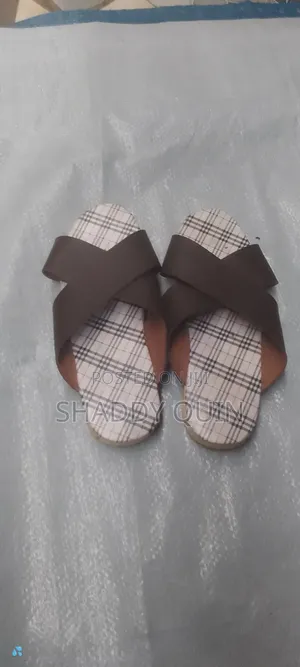 Comfortable Cross Slides Sandals