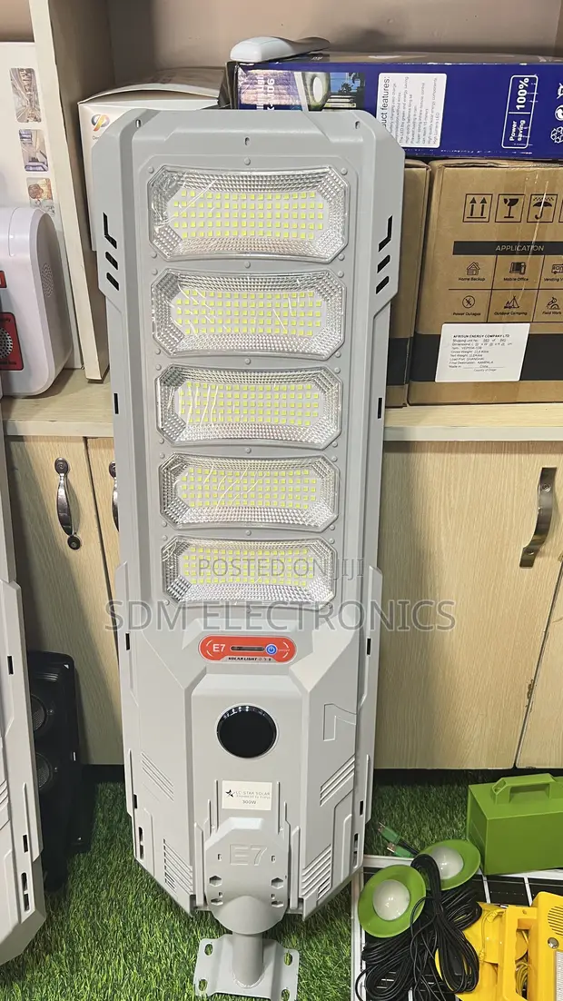 300W LC-Star Solar Street Light (Brand New) - 1