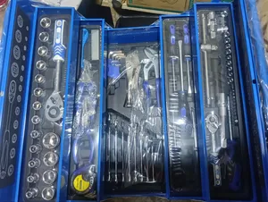 Boss 85pc Tool Set with Metal Box