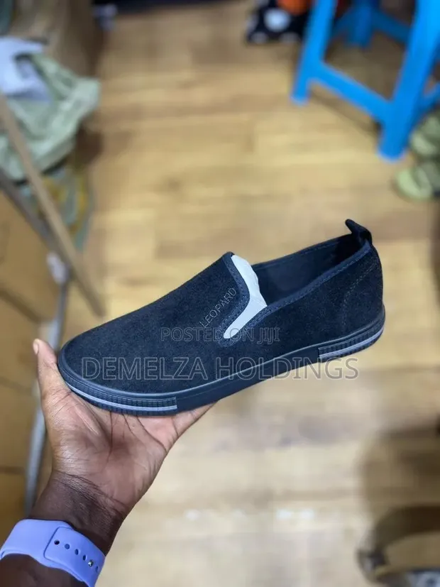 Keen Men's Canvas Casual Shoes - 1