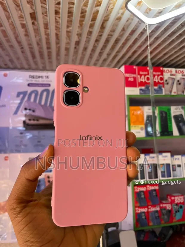 Infinix Smart 10 64GB Black - 1