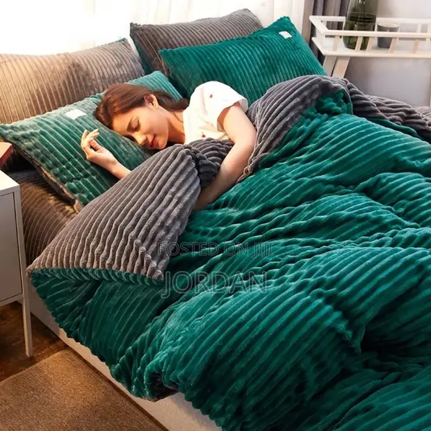 Luxurious Velvet Duvet Set (5x6, 6x6) - 1