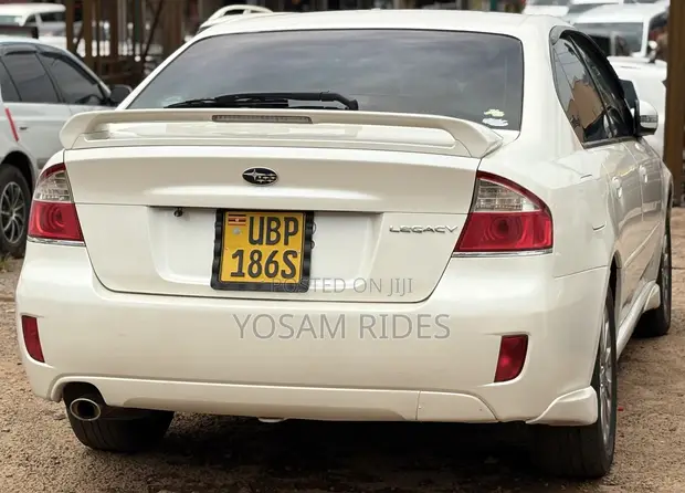 Subaru Legacy 2.0 R 2008 White - 1