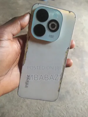 Infinix Smart 8 128GB White